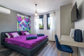 3 habitaciones, tabla de planchar con plancha, wifi y ropa de cama 