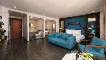 Grand Luxury Double | Minibar, safe på rommet, skrivebord og skrivebord for bærbar PC