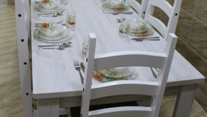 Villa, 4 Bedrooms | In-room dining - La Villa (Muscat)