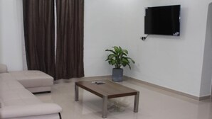 Villa, 4 Bedrooms | Living area - La Villa (Muscat)