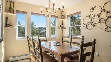 Townhome, 2 Bedrooms | Dining