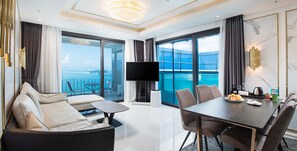 Royal Pool Villa - Additional payment 100,000 is required for pool use - F&B benefit