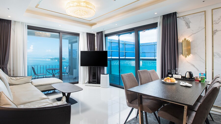 Utop Marina Hotel & Resort