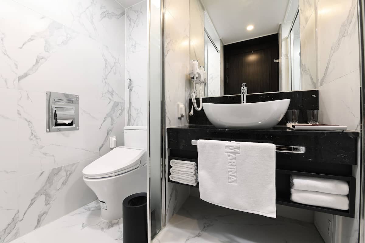 shower, free toiletries, hair dryer, bathrobes