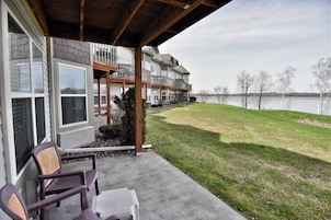 Condo, 1 Bedroom | Property grounds