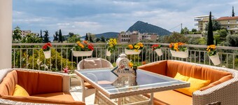 Sirena Tolo Luxury Apartment