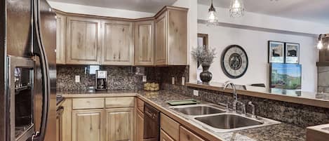 Appart'hÎtel, 3 chambres | Cuisine privée