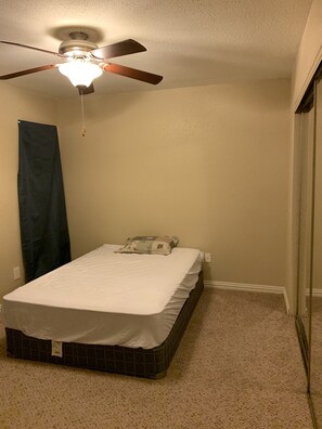 1 Schlafzimmer