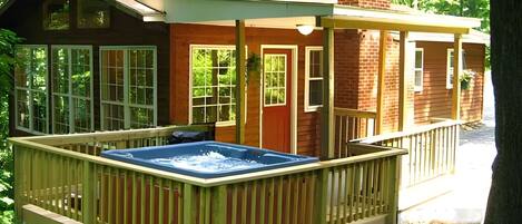 Bain à remous extérieur