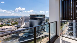Unclassified image, 4 of 13, button - High End Stylish Apartment by Hostrelax (Broadbeach)