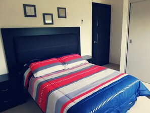 4 soverom, strykejern/-brett, wi-fi og sengetøy