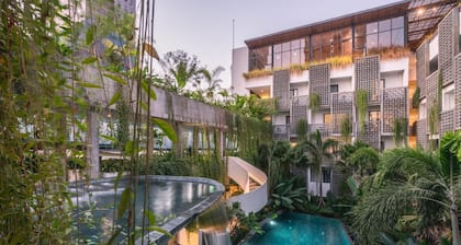 Baitong Hotel & Resort