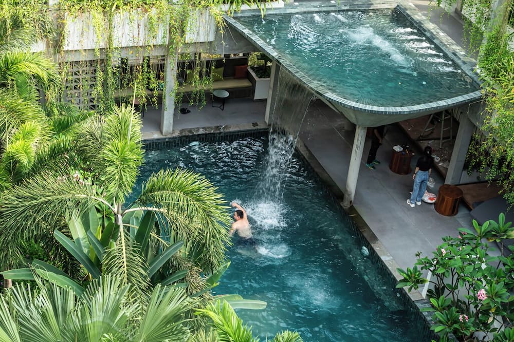 Baitong Hotel & Resort