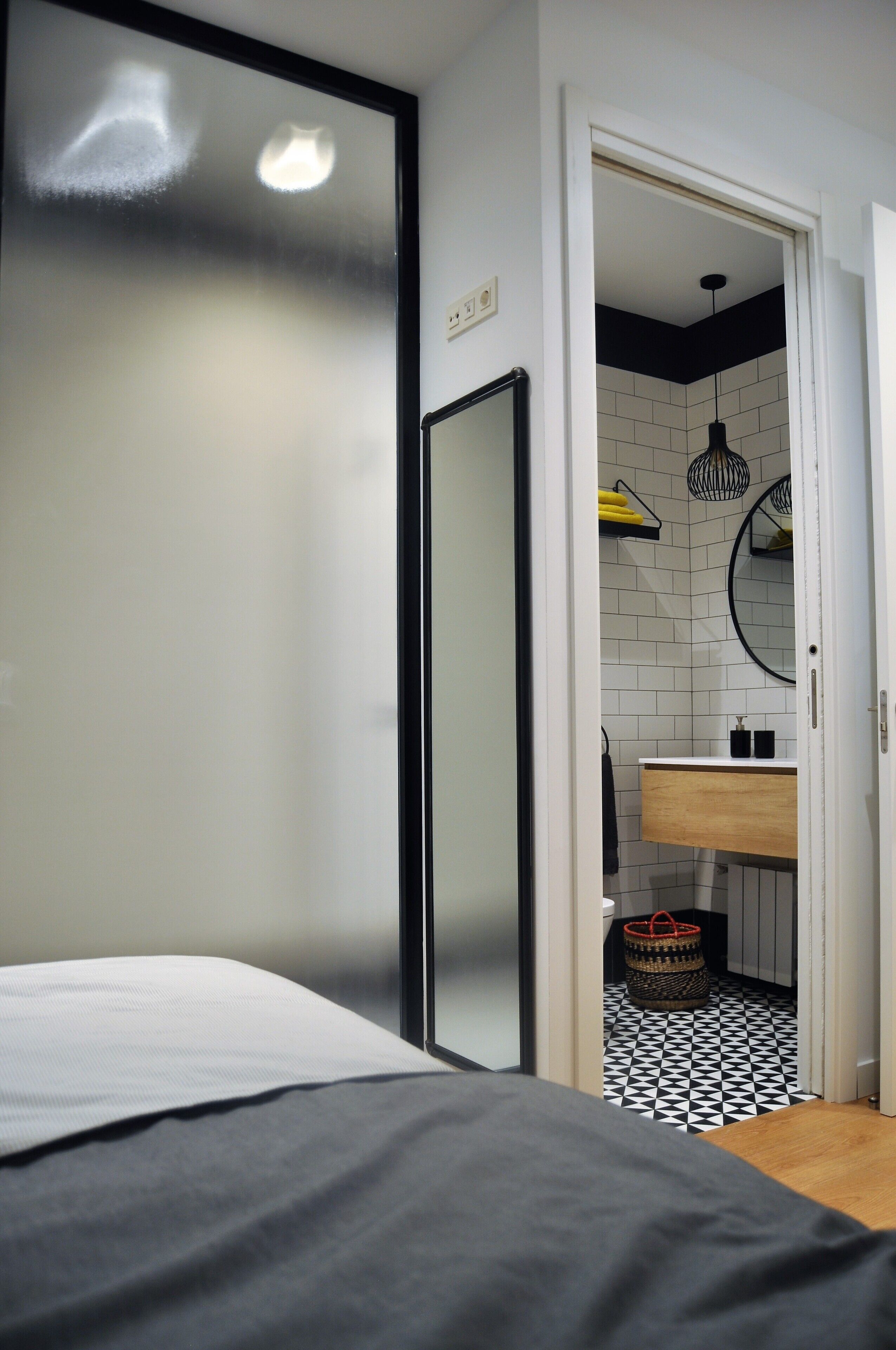 3 slaapkamers, reisbedje, wifi, beddengoed