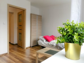 Apartment | Bügeleisen/Bügelbrett, kostenloses WLAN, Bettwäsche