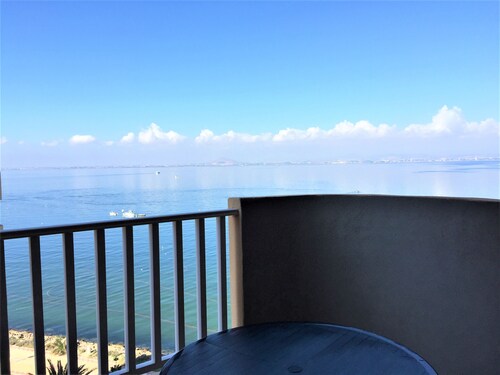 Modern one bedroom only 50m from the beach