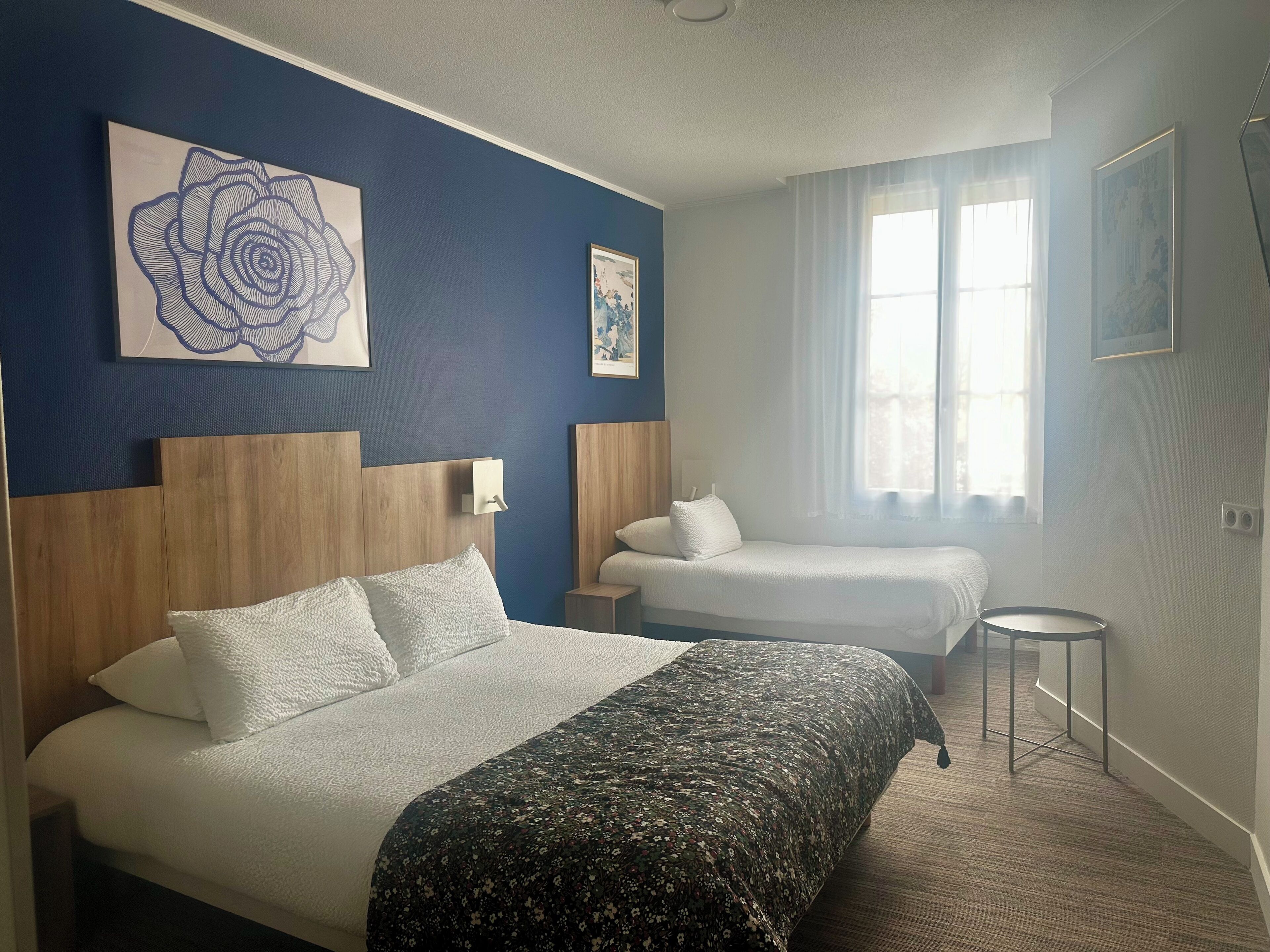 Triple Room | Individually decorated, individually furnished, desk, soundproofing