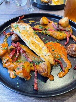 Se sirven desayunos, almuerzos y cenas