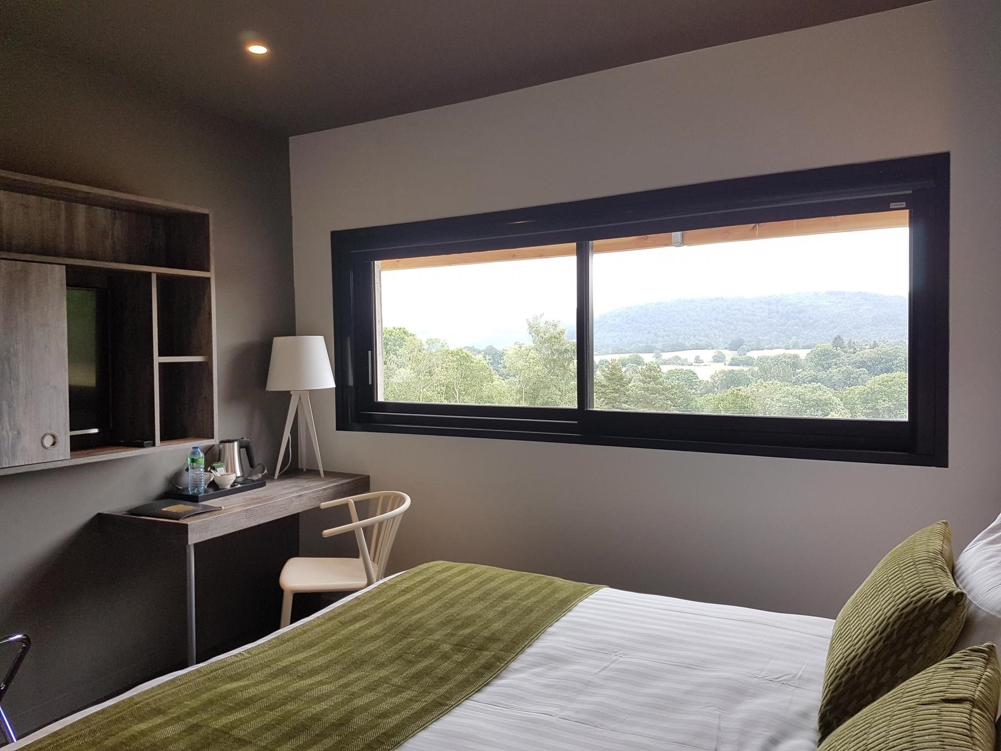 Premium bedding, in-room safe, individually decorated