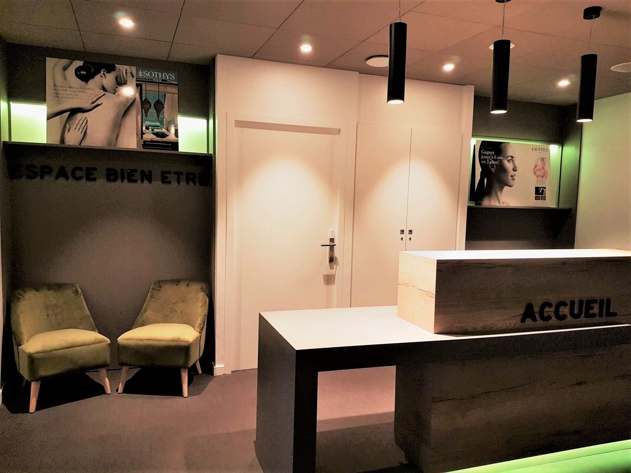 sauna, hot tub, body treatments, body wraps, body scrubs, facials