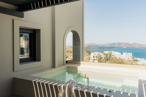 Black Diamond Suites - Adults Only