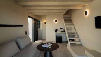 Split Level Cozy Suite with Caldera View | Living area