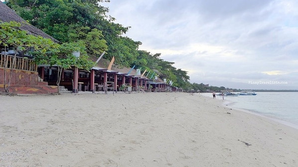 Plage à proximité, sable blanc