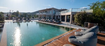 180 South Seaside Hotel