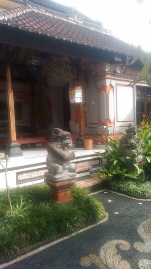 Exterior - Dewi Antara Homestay (Ubud)
