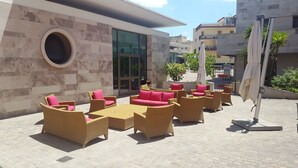 شرفة/رواق