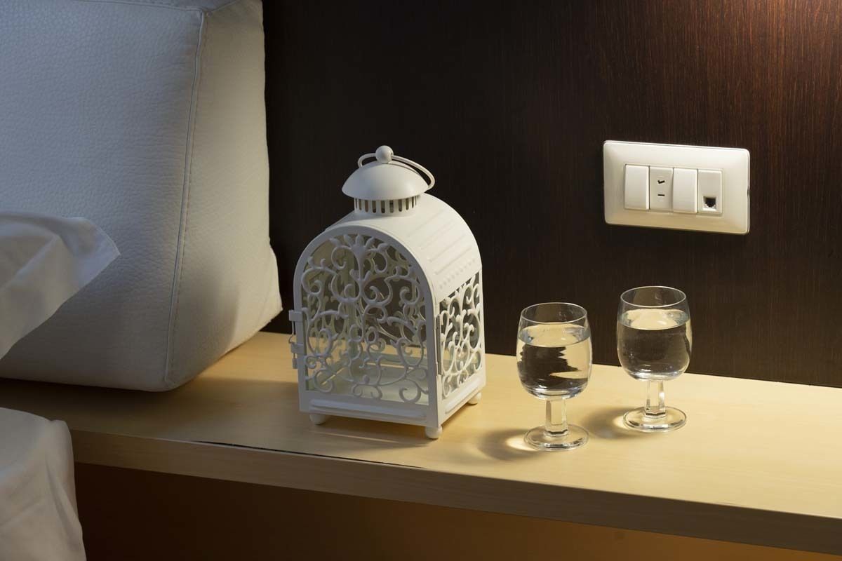 triple room | in-room safe, desk, soundproofing, cots/infant beds