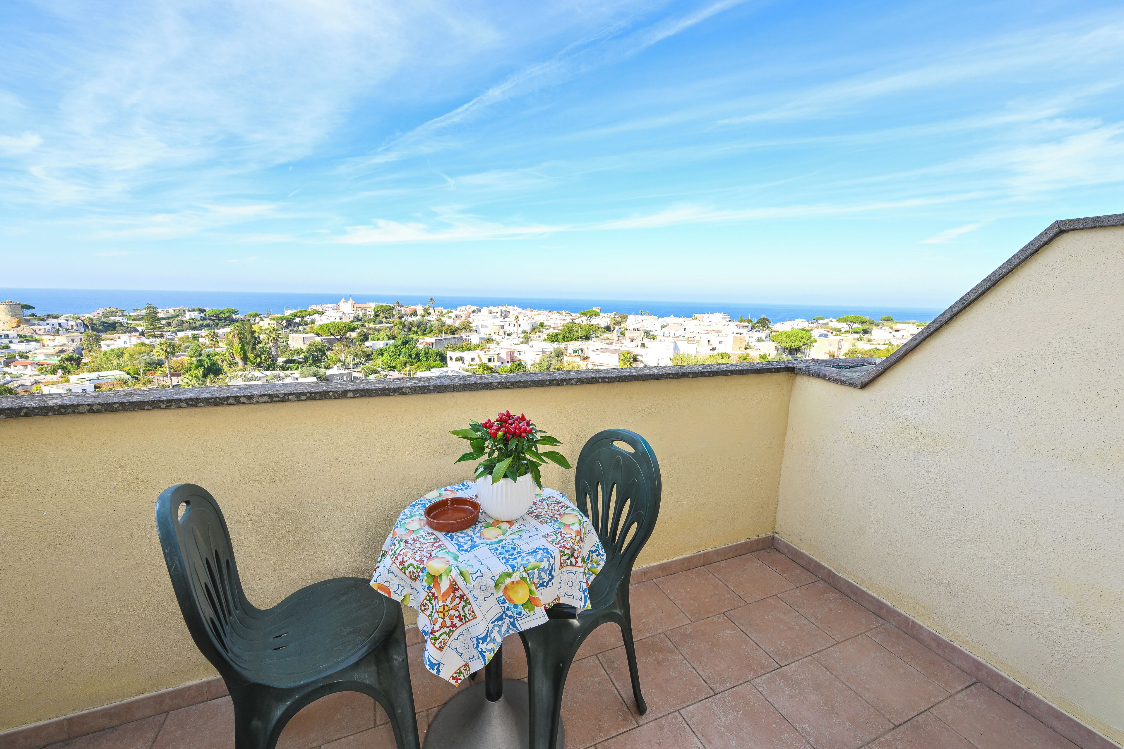 Doppelzimmer | Zimmersafe, Schreibtisch, Bettwäsche