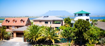 Cape Oasis Guesthouse