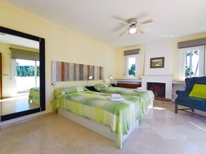 4 bedrooms, in-room safe, iron/ironing board, free WiFi