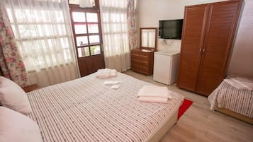 Minibar, desk, soundproofing, iron/ironing board