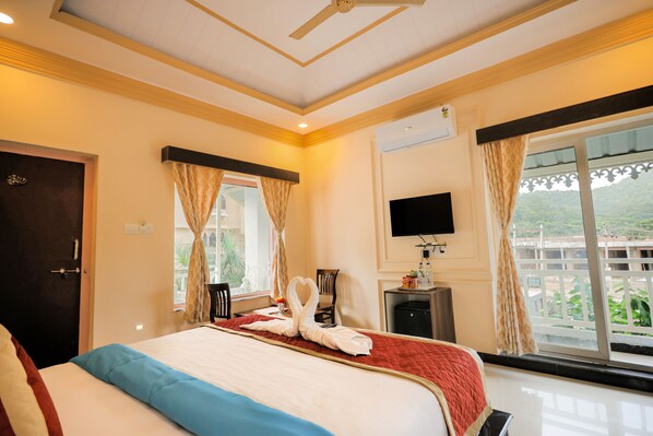 Premium bedding, Select Comfort beds, in-room safe