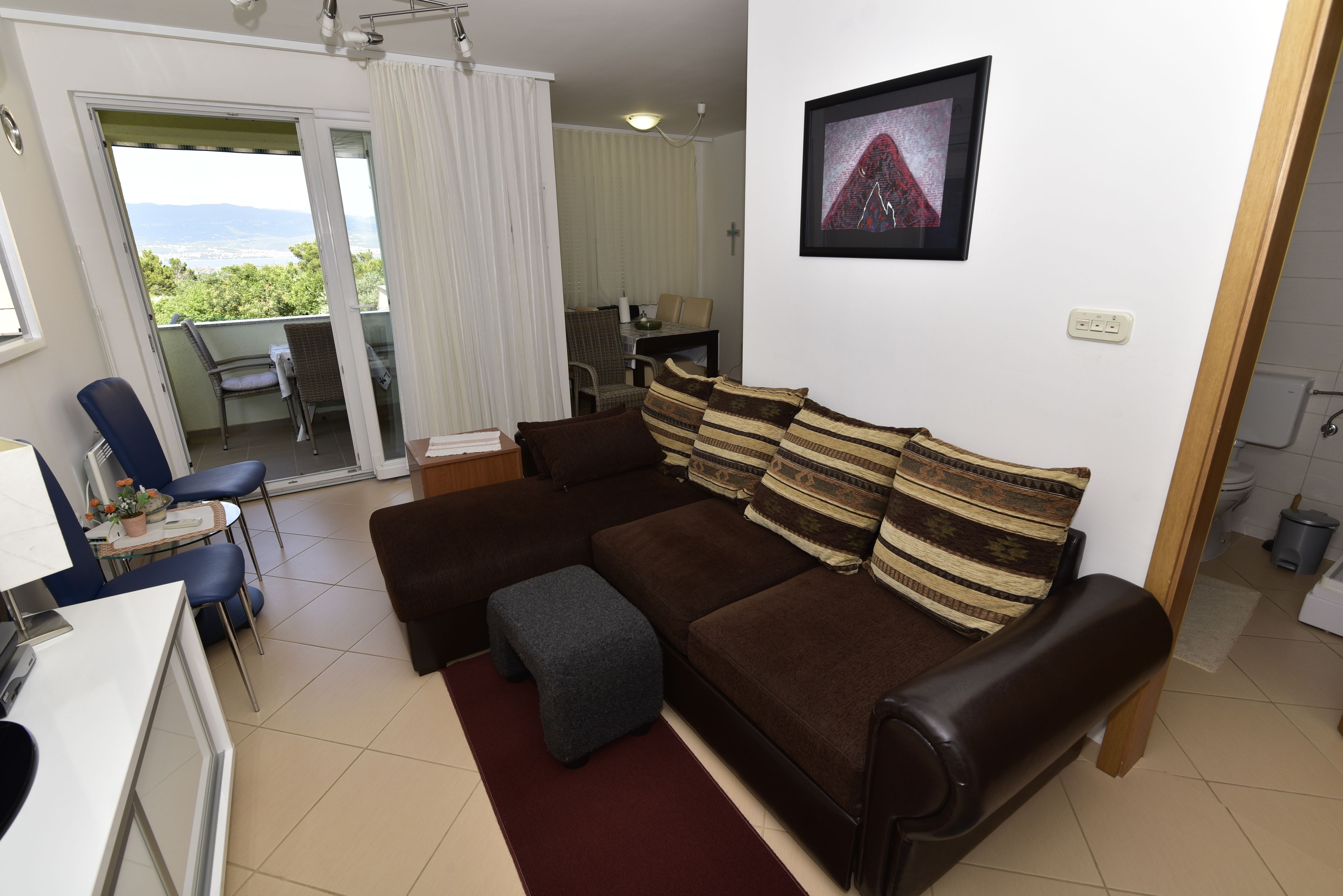 Apartment | Living area | Flat-screen TV