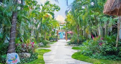 Hotel Villas Colibrí Suites and Bungalows.