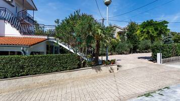 Enceinte de lâhĂ©bergement