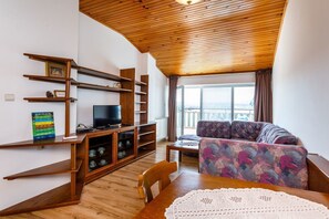 Apartment, Meerblick | Wohnbereich