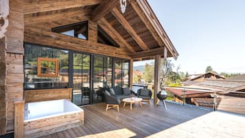 Panoramic Chalet | Premium bedding, pillow-top beds, minibar, in-room safe