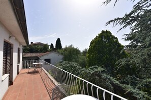 คอมฟอร์ทอพาร์ทเมนท์ | วิวระเบียง