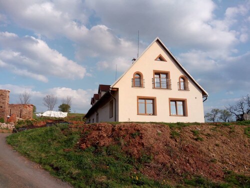 Apartmán na statku Červený Kostelec