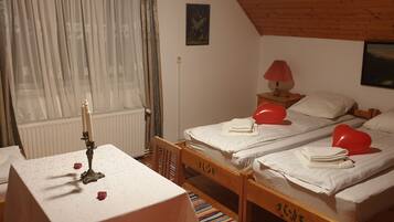 Comfort Quadruple Room, 4 Bedrooms, Non Smoking, Pool View | Minibar, individually furnished, free WiFi, bed sheets