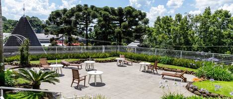 32-inch flat-screen TV with satellite channels, TV