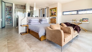 Unclassified image, 5 of 19, button - Stunning Wine Farm Villa (Cape Town)