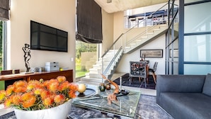 Unclassified image, 2 of 19, button - Stunning Wine Farm Villa (Cape Town)