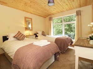 Chalet, vue sur le parc (Middlesex) | Fer et planche à repasser, lit de bébé (gratuit)