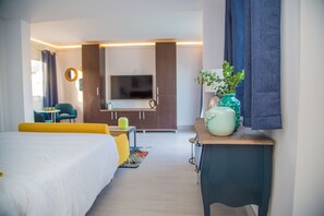 Suite Royal, 1 cama de matrimonio, vistas a la montaña | Decoración individual, mobiliario individual, sistema de insonorización