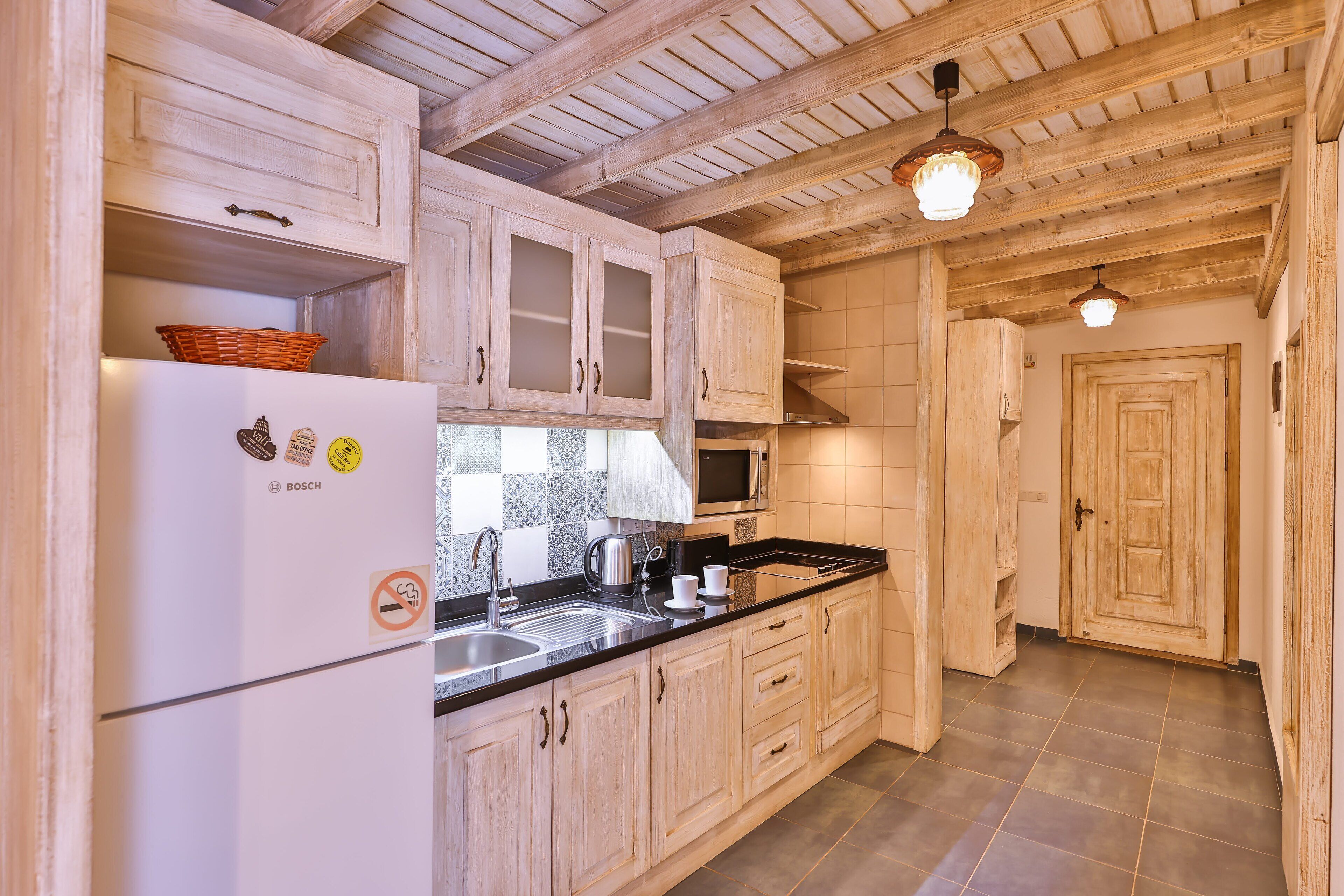 standard studio | private kitchen